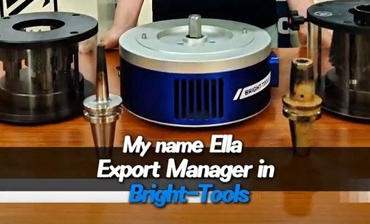 This video is a detailed explanation of our tool holder taper cleaning machine